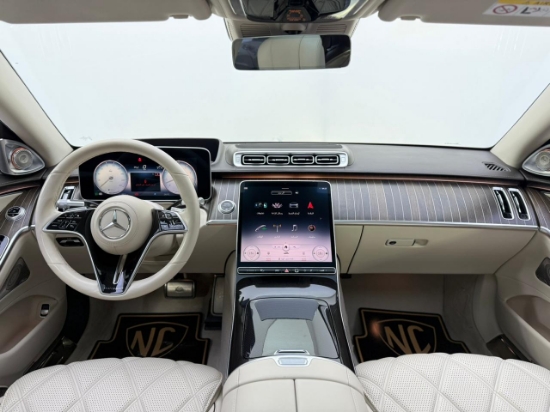 Picture of Mercedes MAYBACH