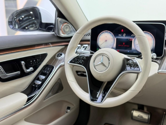 Picture of Mercedes MAYBACH