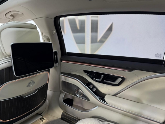 Picture of Mercedes MAYBACH