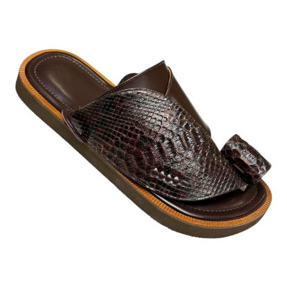 Picture of Saudi embroidered genuine leather shoe