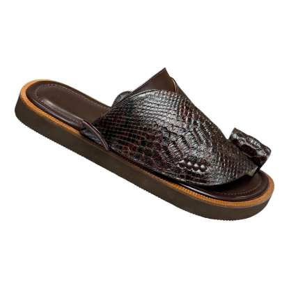 Picture of Saudi embroidered genuine leather shoe