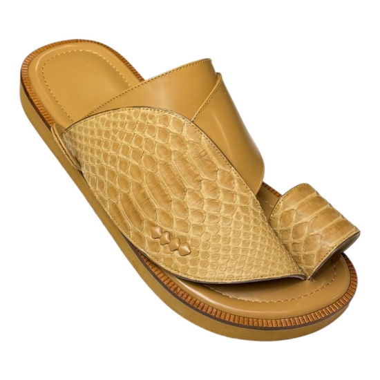 Picture of Saudi-made genuine leather shoe