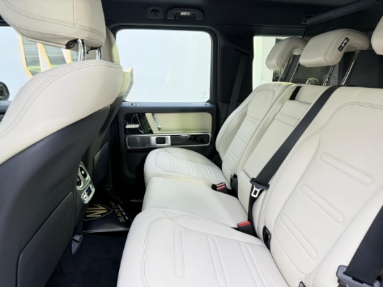 Picture of MERCEDES G500