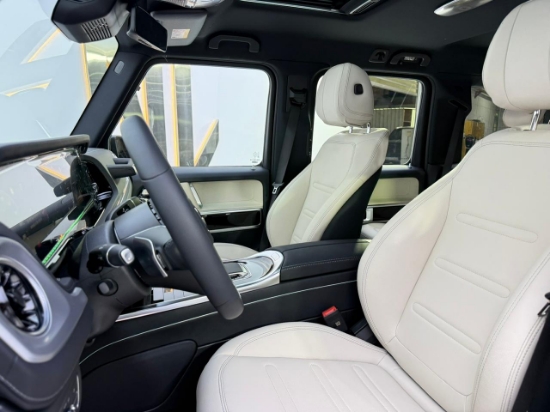 Picture of MERCEDES G500