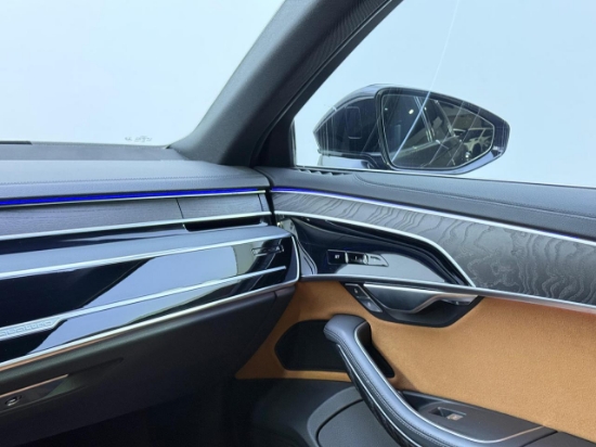 Picture of AUDI A8L 55 TFSI
