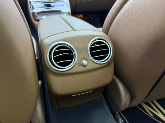 Picture of MERCEDES E200