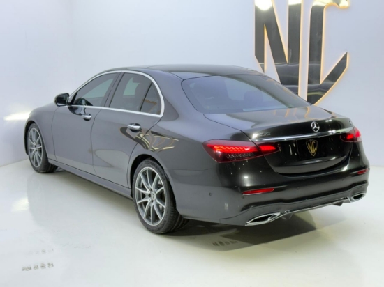 Picture of MERCEDES E200