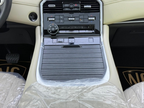 Picture of NISSAN PATROL SE