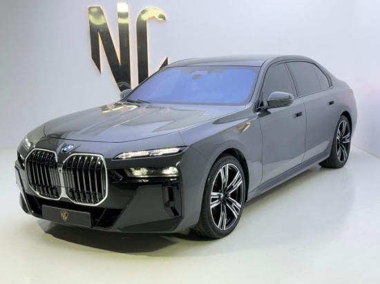 Picture of BMW 735
