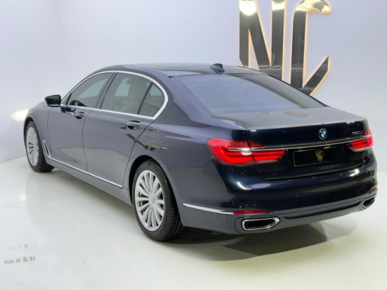 Picture of BMW 730LI