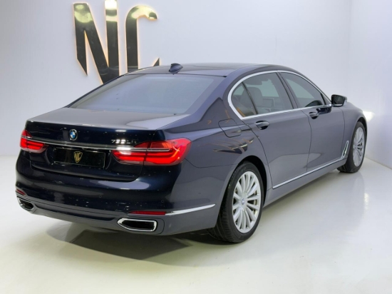 Picture of BMW 730LI