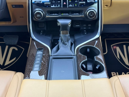 Picture of LEXUS LX600