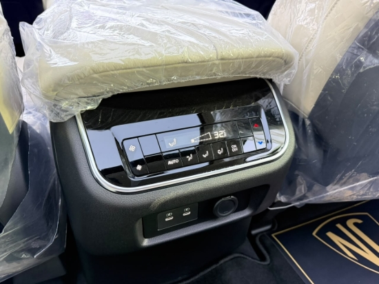 Picture of NISSAN PATROL SE