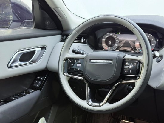 Picture of RANGE ROVER VELAR