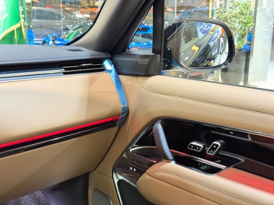 Picture of RANGE ROVER  AUTOBIOGRAPHY P530