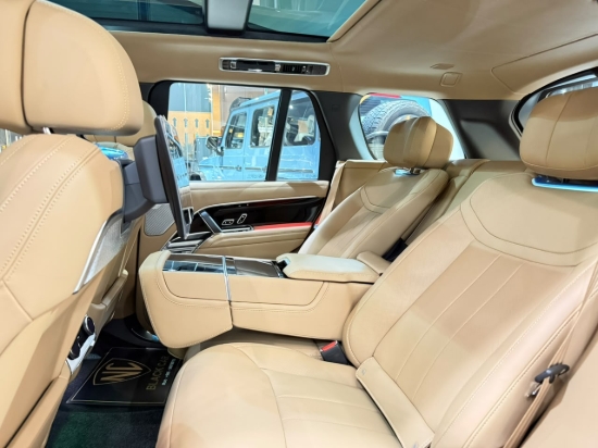 Picture of RANGE ROVER  AUTOBIOGRAPHY P530