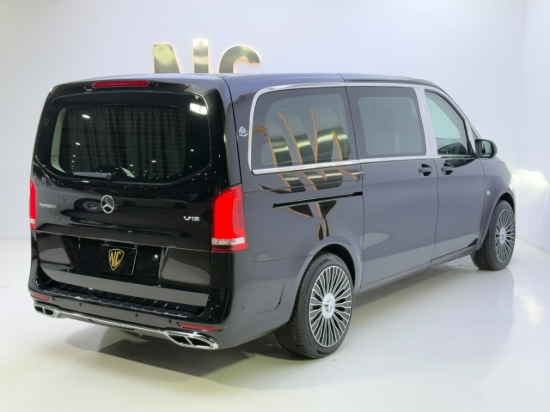 Picture of MERCEDES V12 MAYBACH