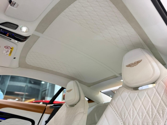 Picture of ASTON MARTIN DB12
