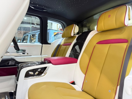 Picture of ROLLS ROYCE CULLINAN