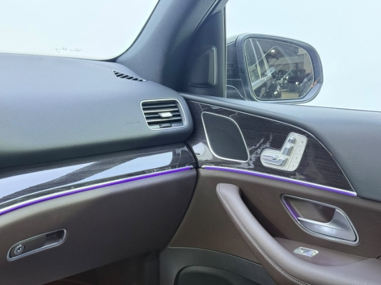 Picture of MERCEDES GLE450