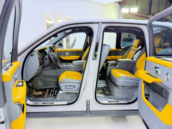 Picture of ROLLS ROYCE CULLINAN