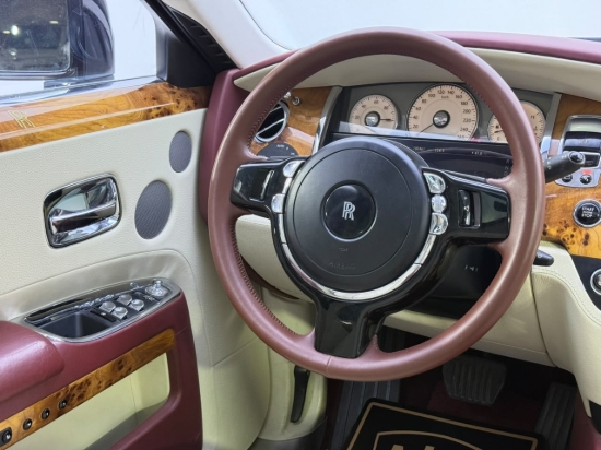 Picture of ROLLS ROYCE GHOST
