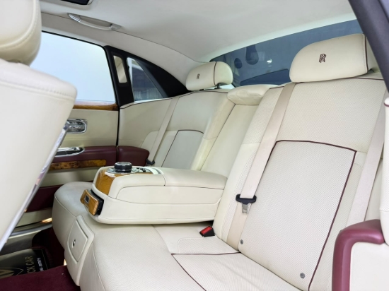 Picture of ROLLS ROYCE GHOST