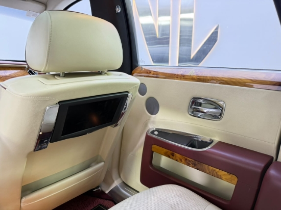 Picture of ROLLS ROYCE GHOST