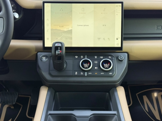 Picture of DEFENDER SE P300 X-Dynamic
