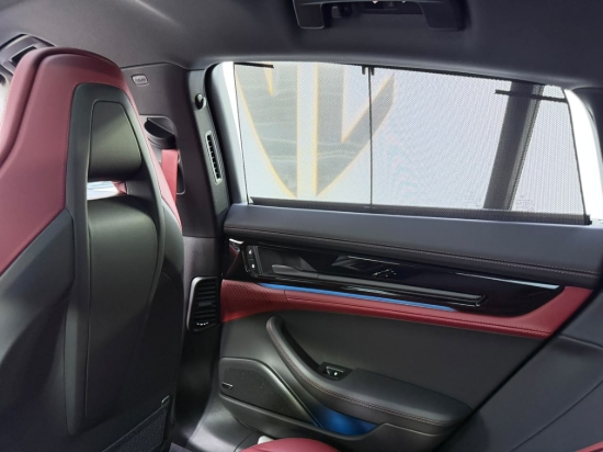 Picture of PORSCHE PANAMERA