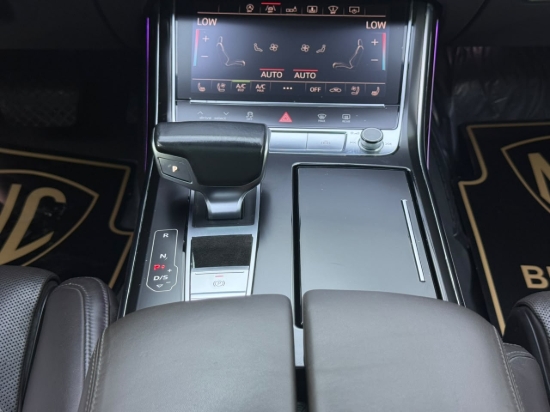 Picture of AUDI A8L