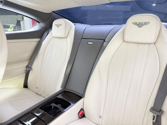 Picture of BENTLEY GT V8
