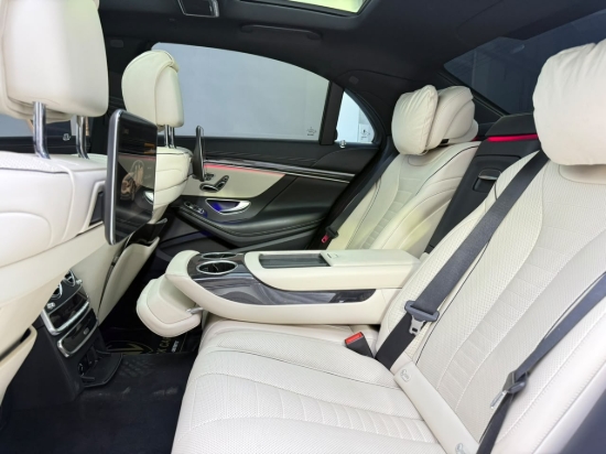 Picture of MERCEDES S560