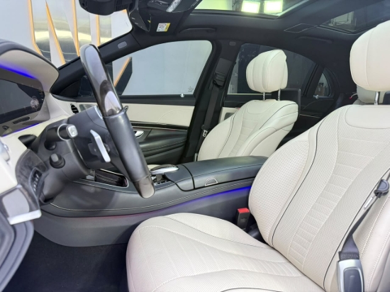 Picture of MERCEDES S560