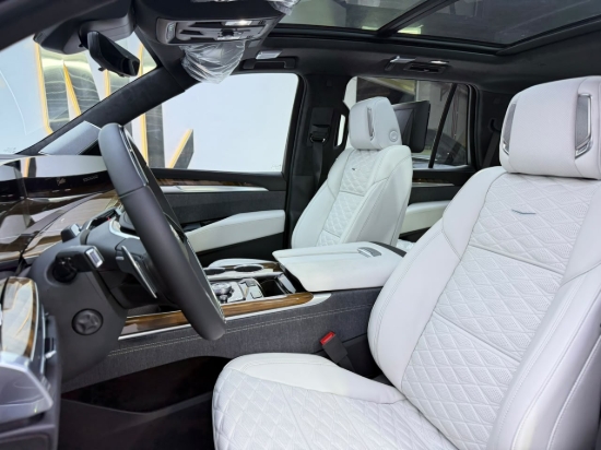 Picture of CADILLAC ESCALADE SPORT PLATINUM