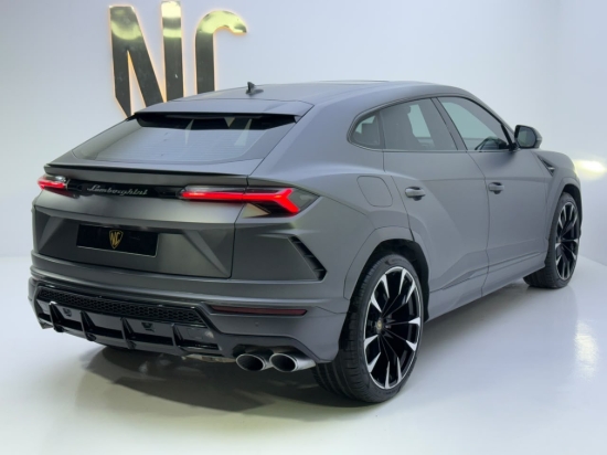 Picture of LAMBORGHINI URUS