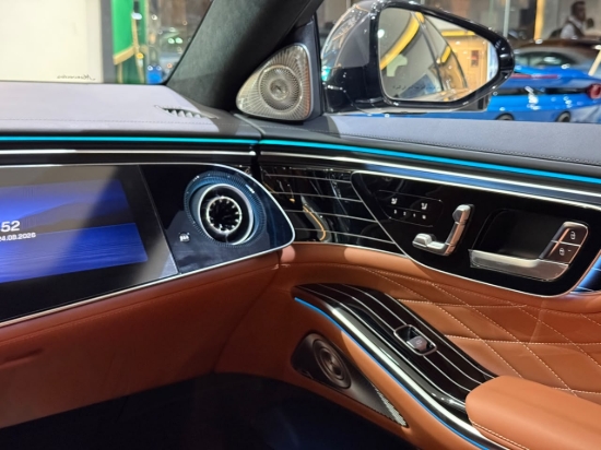 Picture of MERCEDES S500