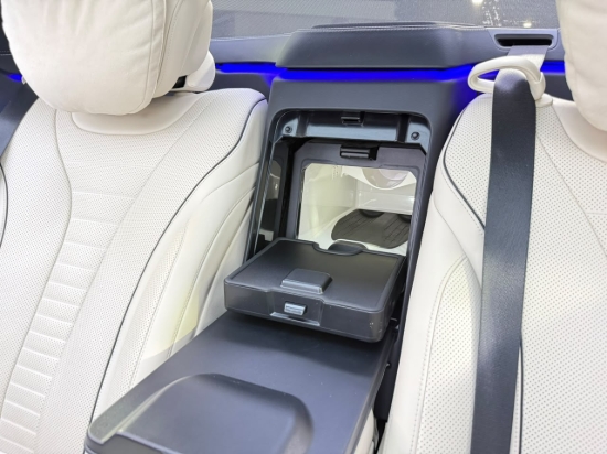 Picture of MERCEDES S560