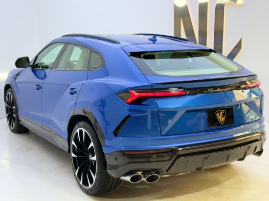 Picture of LAMBORGHINI URUS