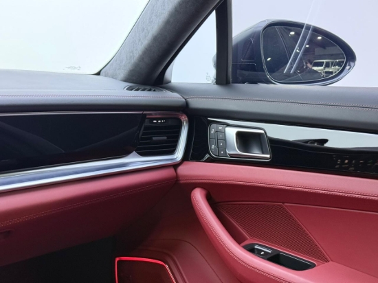 Picture of PORSCHE PANAMERA GTS